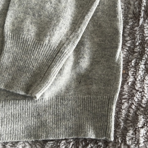 J.Crew Gray Pear Sweater - Picture 4 of 5